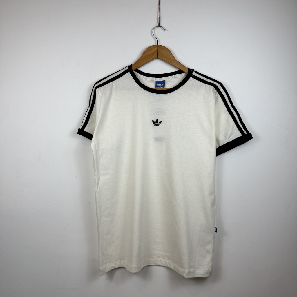 Camiseta Adidas Retrô