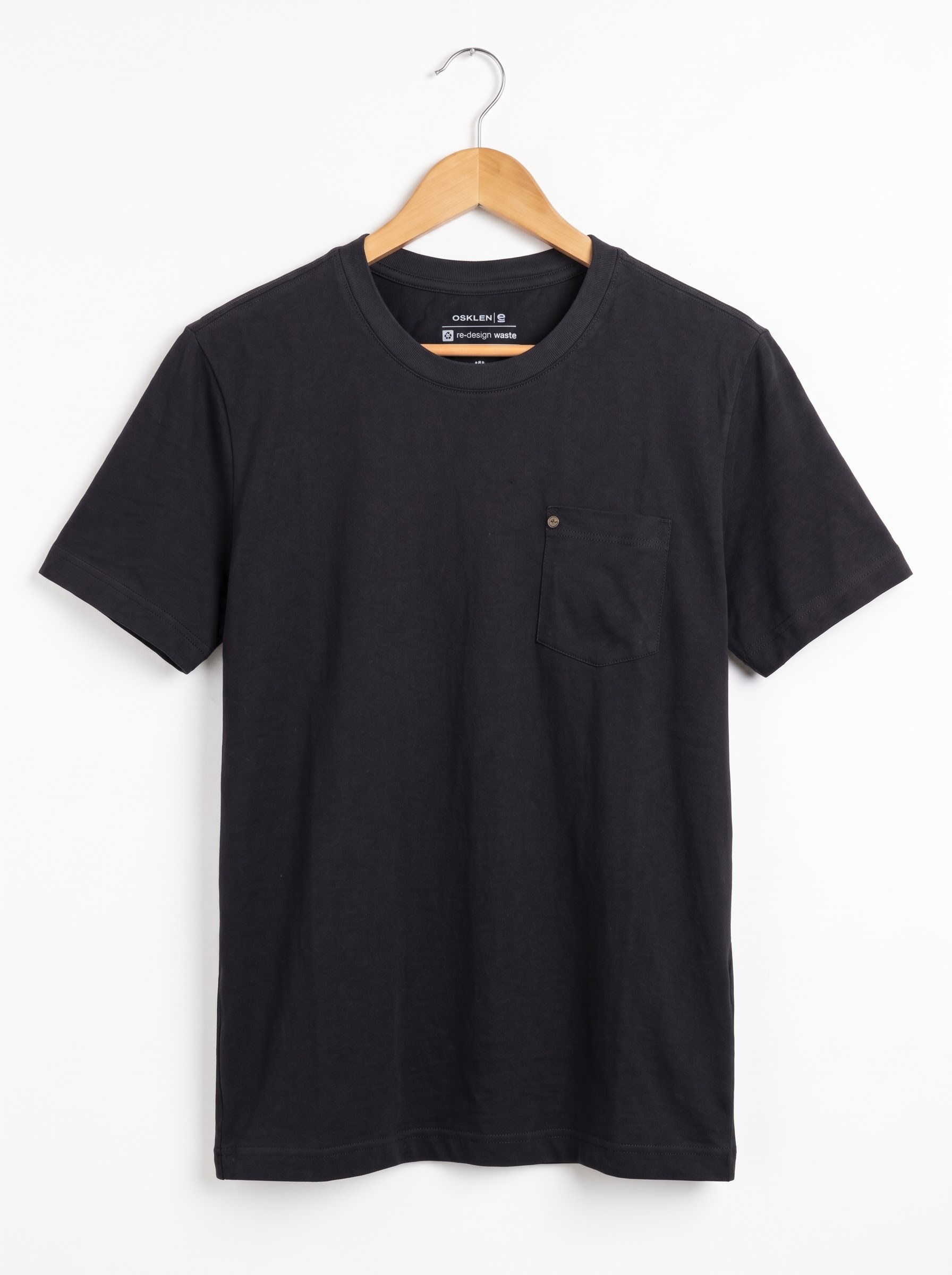 Camiseta Osklen com bolso